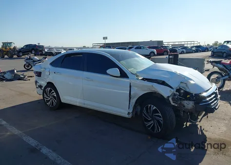 2019 Volkswagen Jetta from USA, damaged, VIN 3VWTP6BU8KM022272